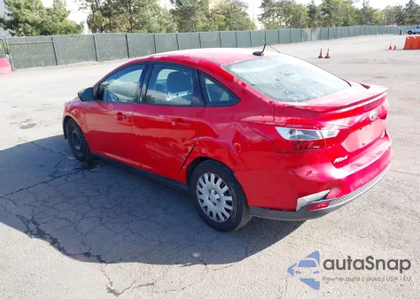 2013 Ford Focus Se z USA, uszkodzony, nr VIN 1FADP3F2XDL196045
